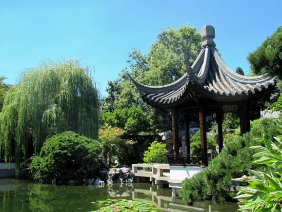 Lan Su Chinese Garden